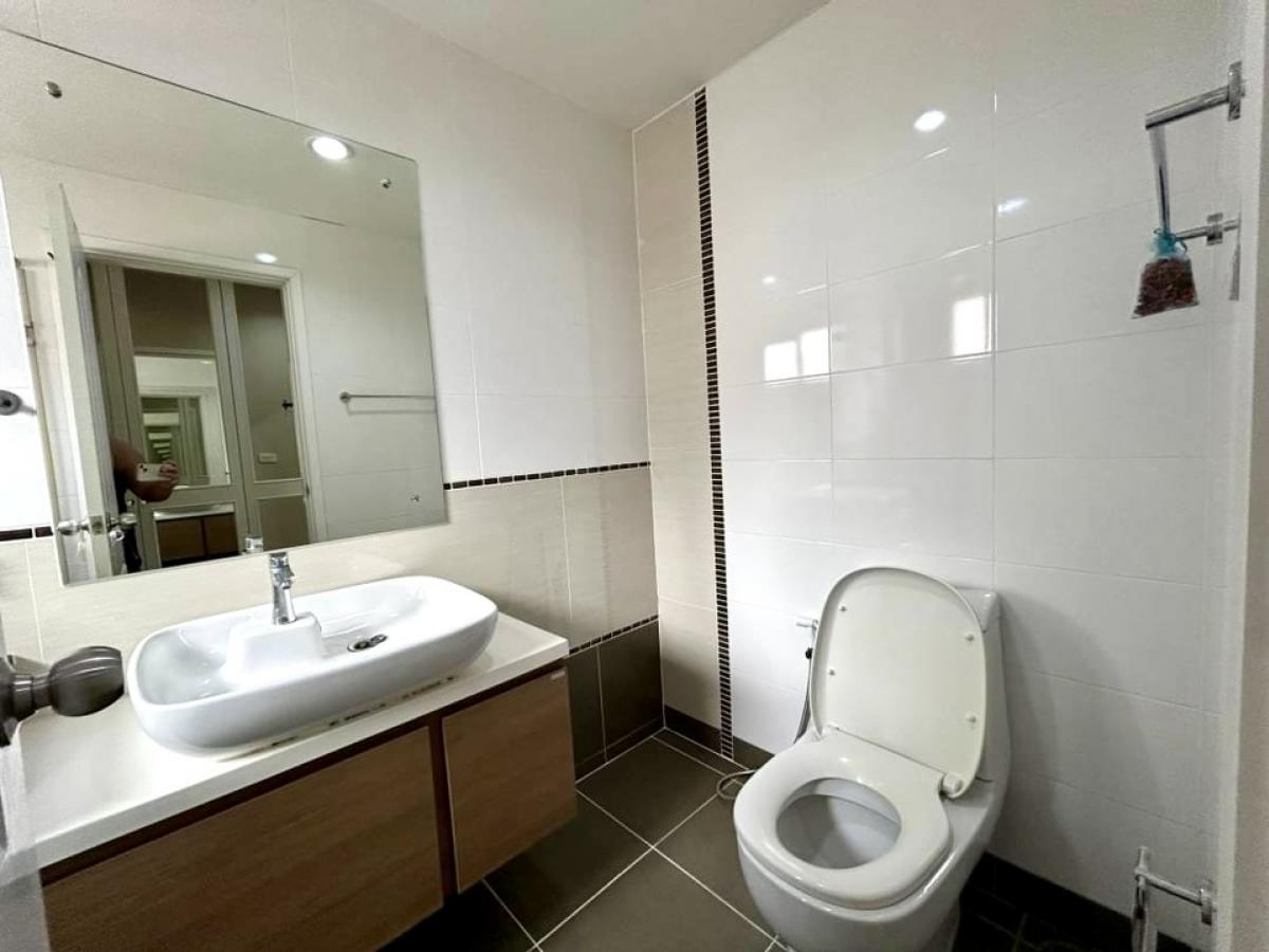 ให้เช่าบ้านพัฒนาการ ศรีนครินทร์ : ให้เช่าบ้านเดี่ยว ภัสสร เพรจทิส ลุกซ์ พัฒนาการ 38 มี 5 ห้องนอน