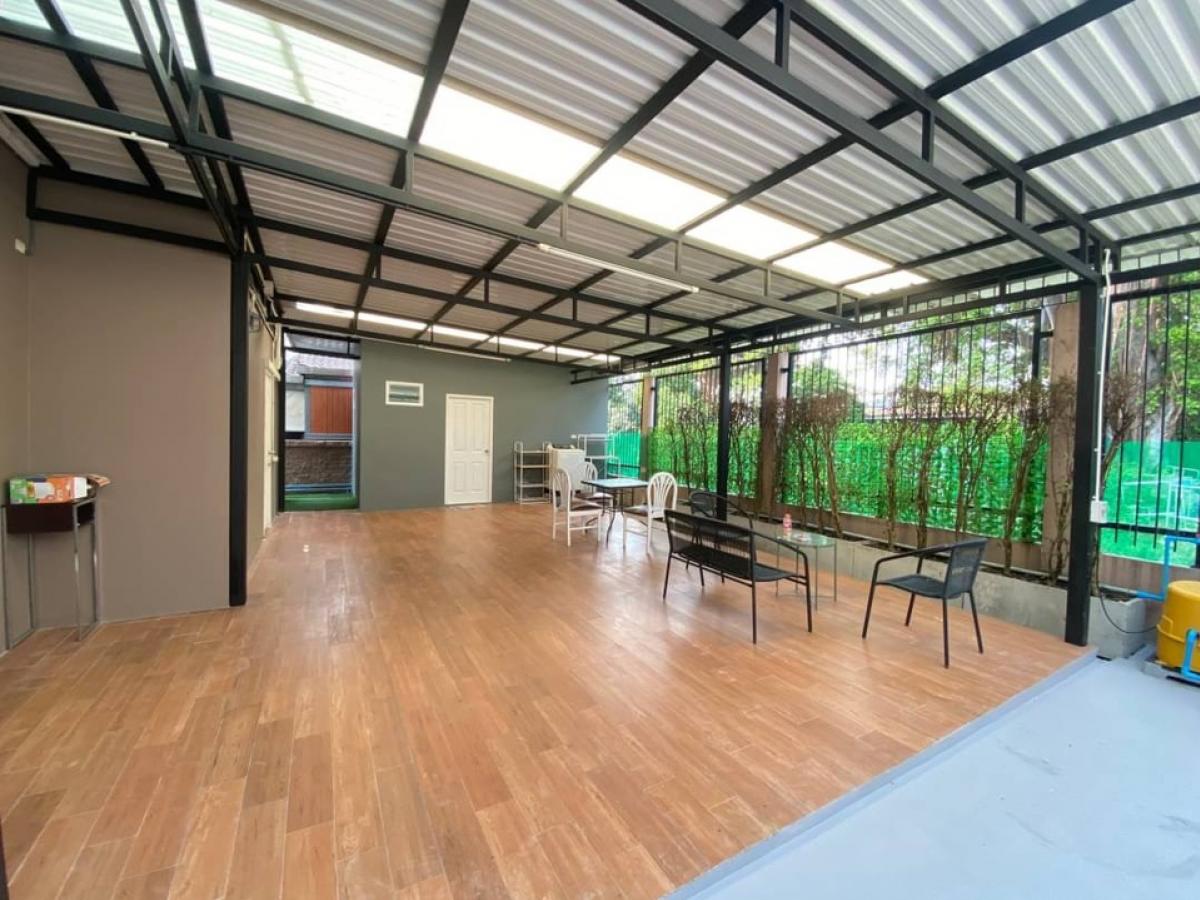 ให้เช่าบ้านพัฒนาการ ศรีนครินทร์ : ให้เช่าบ้านเดี่ยว ภัสสร เพรจทิส ลุกซ์ พัฒนาการ 38 มี 5 ห้องนอน