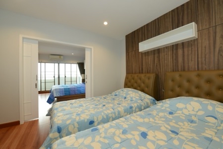 ให้เช่าคอนโดศรีราชา แหลมฉบัง บ้านบึง : ให้เช่า อีสเทิร์น ทาวเวอร์ Eastern Tower 2 นอน 93 ตรม ใกล้ โรบินสัน ศรีราชา วิวทะเล