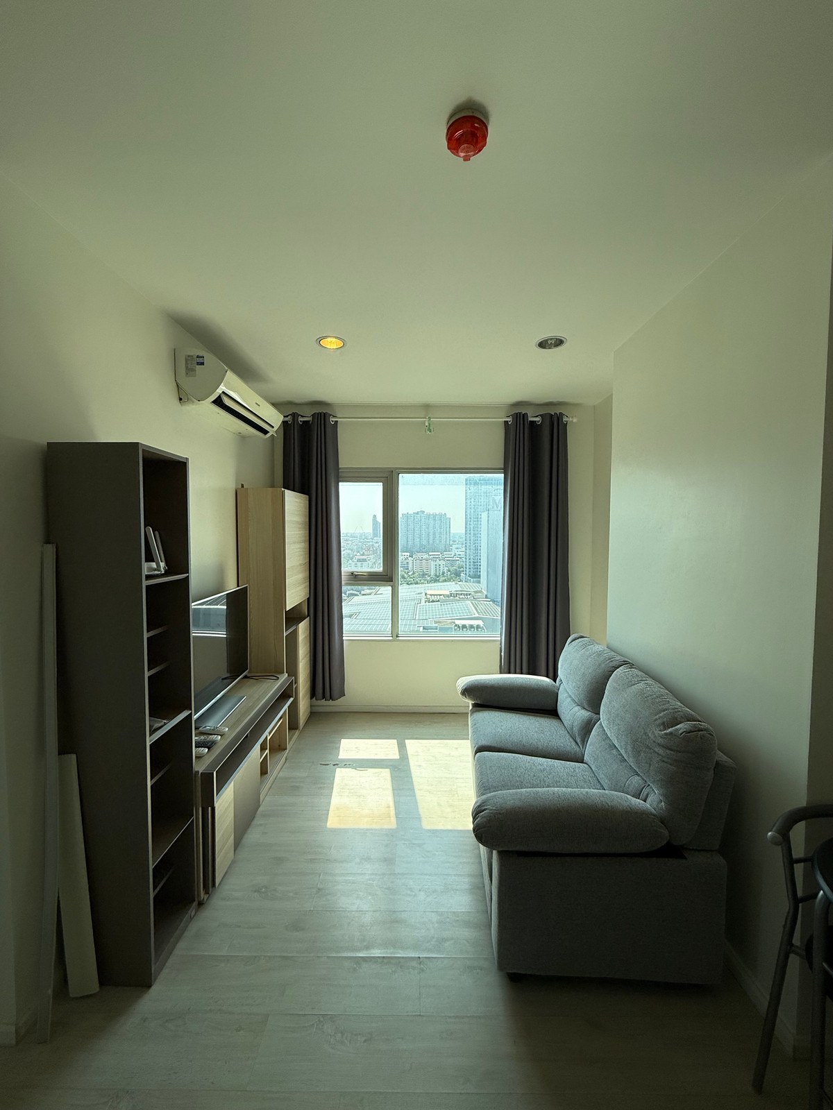 ให้เช่าคอนโดท่าพระ ตลาดพลู วุฒากาศ : for rent Aspire sathorn thapra 2 bed ราคาดถูกมากๆ ชั้นสูง!!