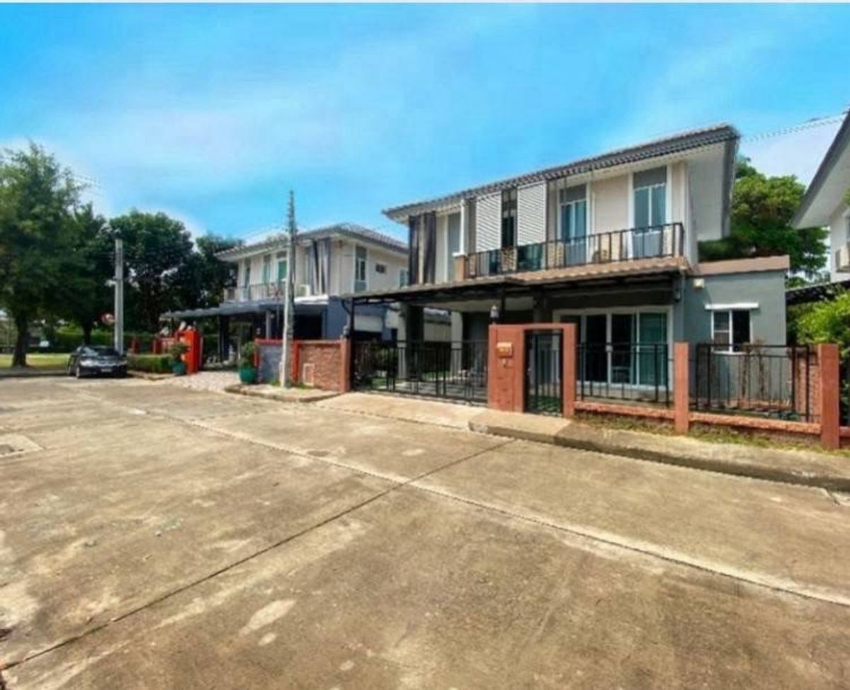 ให้เช่าบ้านพัฒนาการ ศรีนครินทร์ : ให้เช่าบ้านเดี่ยว ภัสสร เพรจทิส ลุกซ์ พัฒนาการ 38 มี 5 ห้องนอน