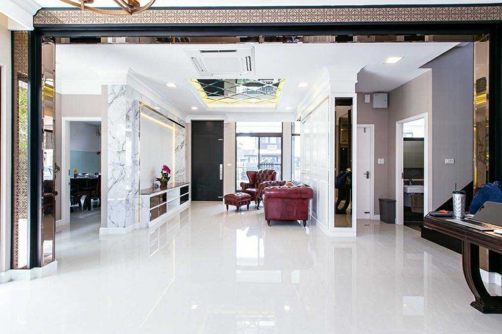 For SaleHouseBangna, Bearing, Lasalle : Nice decoration!! Single house behind Mega Bangna, Manthana, Bangna Km. 7, corner plot, never been in.