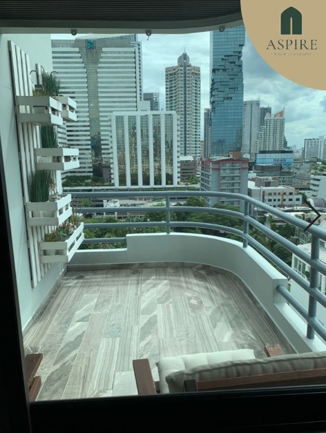 ขายคอนโดสีลม ศาลาแดง บางรัก : [ขายพร้อมผู้เช่า] คอนโด เพิร์ล การ์เด้น สาทร ห้องใหญ่ตกแต่งสวยพร้อมระเบียง ใกล้ BTS ช่องนนทรี