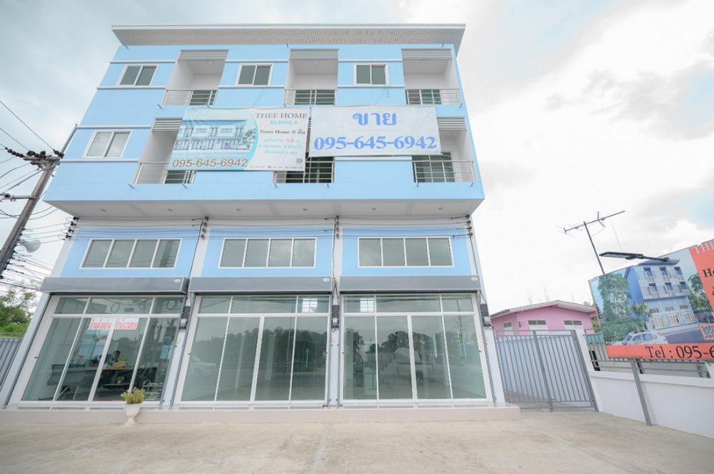 For SaleHome OfficePathum Thani,Rangsit, Thammasat : For inquiries, call 095-645-6942 THEE Home Pathumthani Klong 5, new home office, 3.5 floors, 168 square meters, 2 bedrooms, 3 bathrooms, near the dark green BTS, Khu Khot Station.