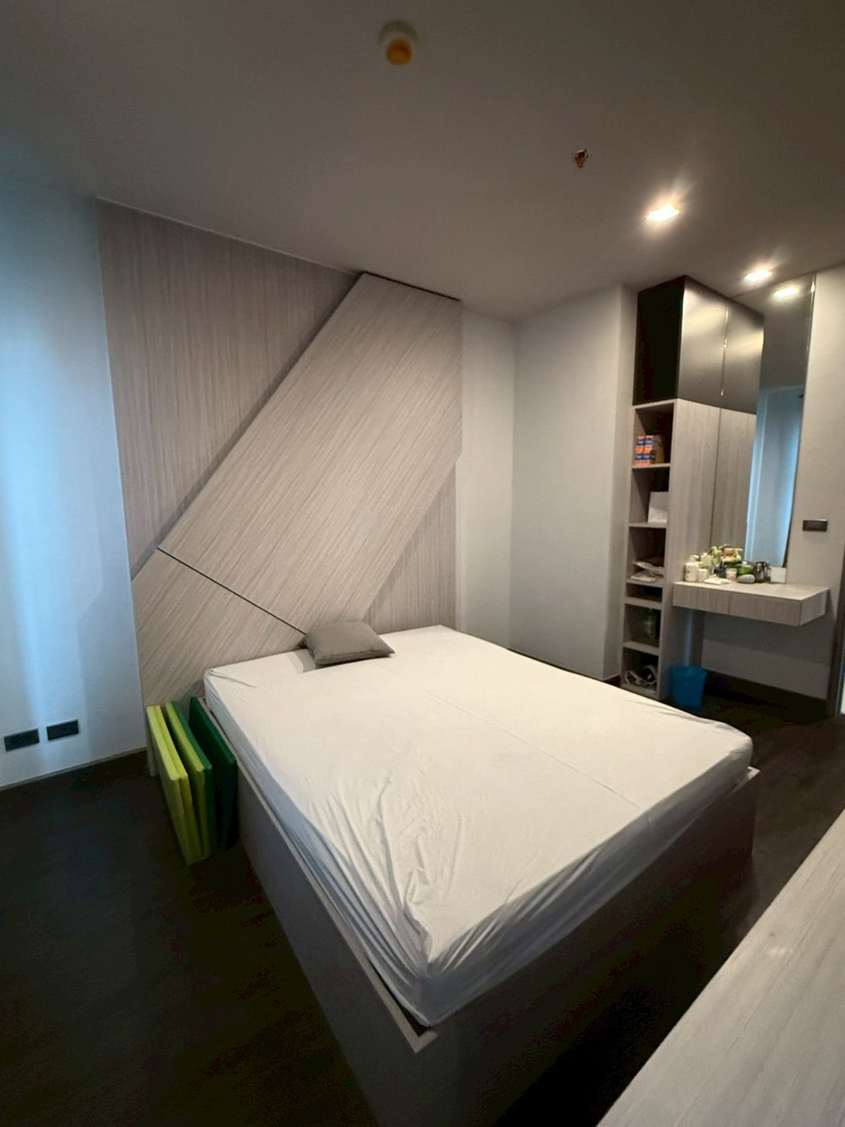Hot Price for Rent Ceil by Sansiri, cheapest price, beautiful room 🔥 Loading...