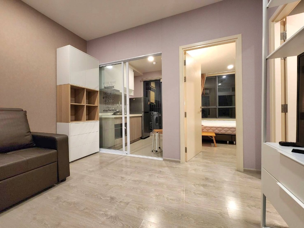 ให้เช่าคอนโดปิ่นเกล้า จรัญสนิทวงศ์ : สถานะตามภาพปกเลยครับผม **ห้องว่างครับผม แบบ1นอนที่กว้างที่สุด**ให้เช่าThe tree จรัญ30 **อาคาร B ห้องหายาก** ส่วนกลางหรู !!มีเครื่องซักผ้า SN494.3