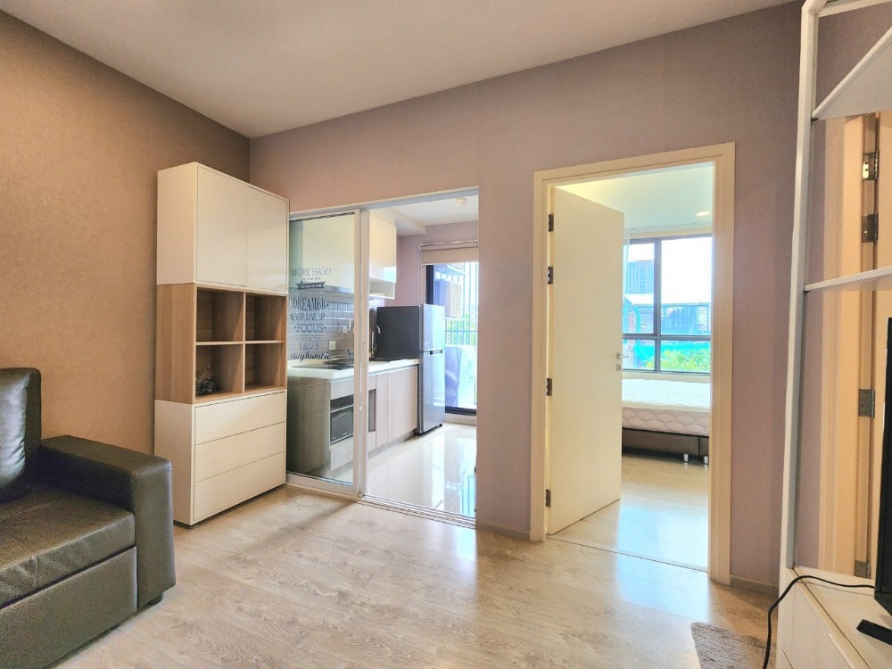 ให้เช่าคอนโดปิ่นเกล้า จรัญสนิทวงศ์ : สถานะตามภาพปกเลยครับผม **ห้องว่างครับผม แบบ1นอนที่กว้างที่สุด**ให้เช่าThe tree จรัญ30 **อาคาร B ห้องหายาก** ส่วนกลางหรู !!มีเครื่องซักผ้า SN494.3