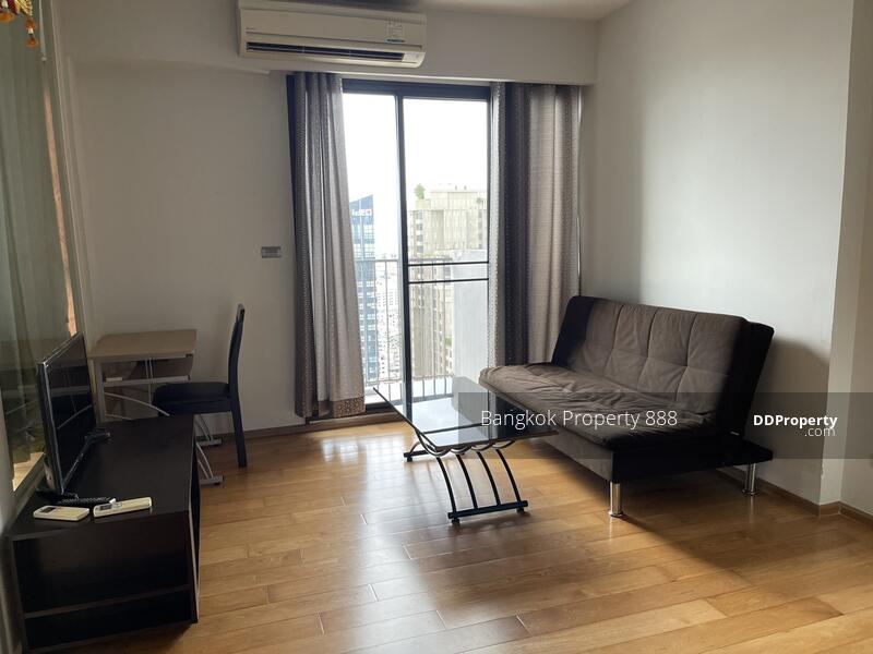 For RentCondoWongwianyai, Charoennakor : for rent Fuse sathorn taksin 1 bed high floor