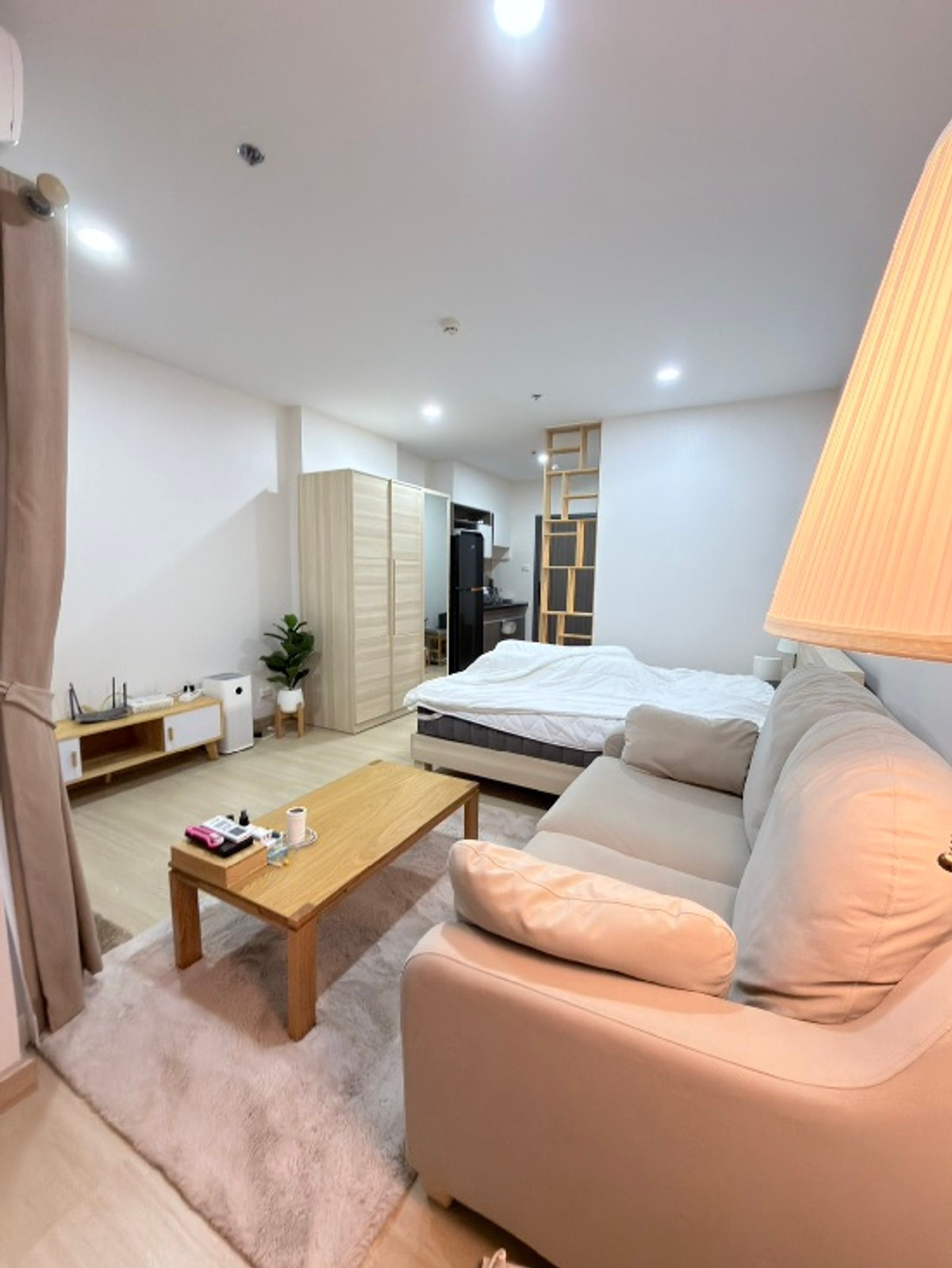 ให้เช่าคอนโดบางแค เพชรเกษม : 💖💖[เช่า] คอนโด Supalai Veranda Phasi Charoen Station / สตูดิโอ  ขนาด 28.5 ตรม. ราคา 10,000 บาท  ตึก B / สนใจสอบถามได้นะคะ Line ID = atfirm2010💖💖