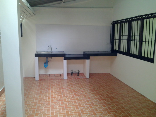 For RentTownhomeLadprao, Central Ladprao : Sell or rent 2-storey townhouse, Ladprao Soi 5, 48 sq m, rent 33000 baht.