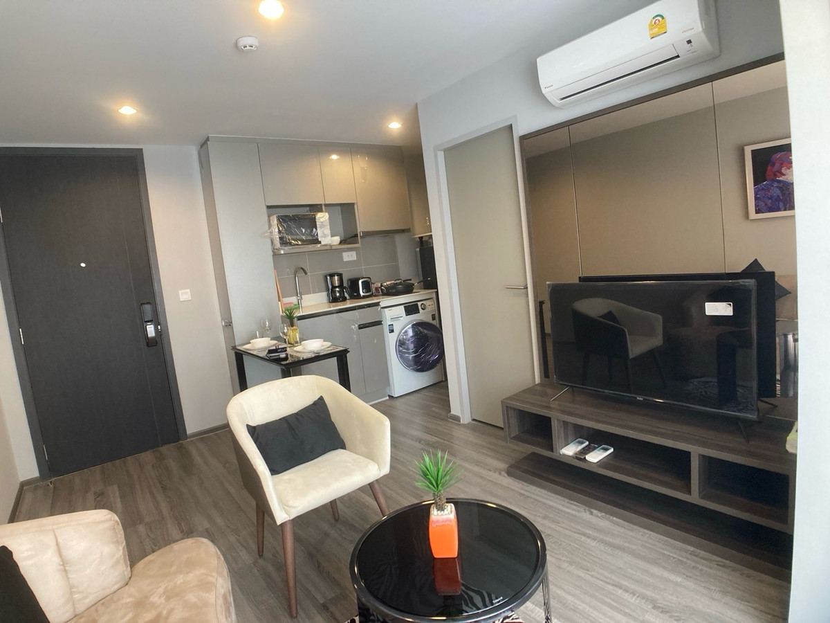 ให้เช่าคอนโดสุขุมวิท อโศก ทองหล่อ : CONDO FOR RENT!!! IDEO MOBI Sukhumvit 40 1Bedroom 35Sq.m