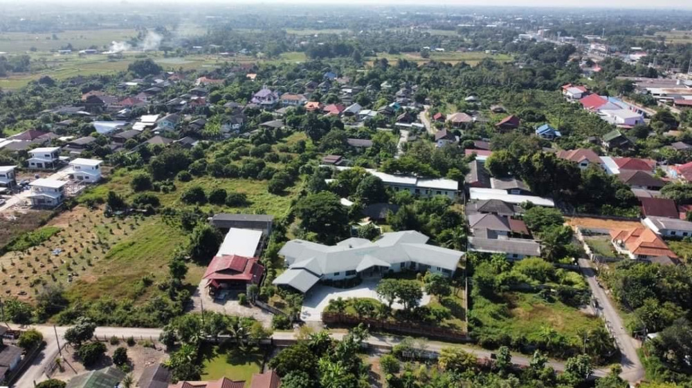 For SaleHouseChiang Mai : Luxury residences pool villa(Club house) full functionality and well organise. 3816 Sqms land plot size.