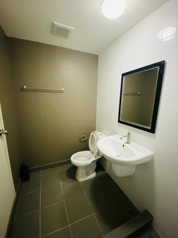 For RentCondoPathum Thani,Rangsit, Thammasat : Condo for rent, Rangsit-Muang Ake Campus, beautiful room, fully furnished.