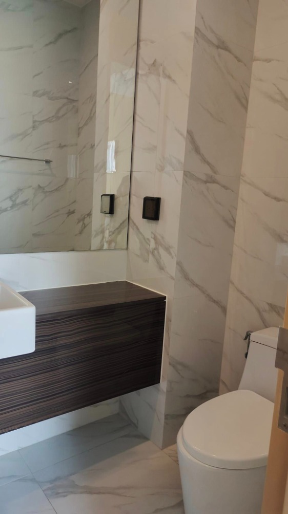 ให้เช่าคอนโดสุขุมวิท อโศก ทองหล่อ : โนเบิล บี19 Noble BE19 คอนโดให้เช่า สุขุมวิท19 ใกล้ BTS อโศก MRT สุขุมวิท