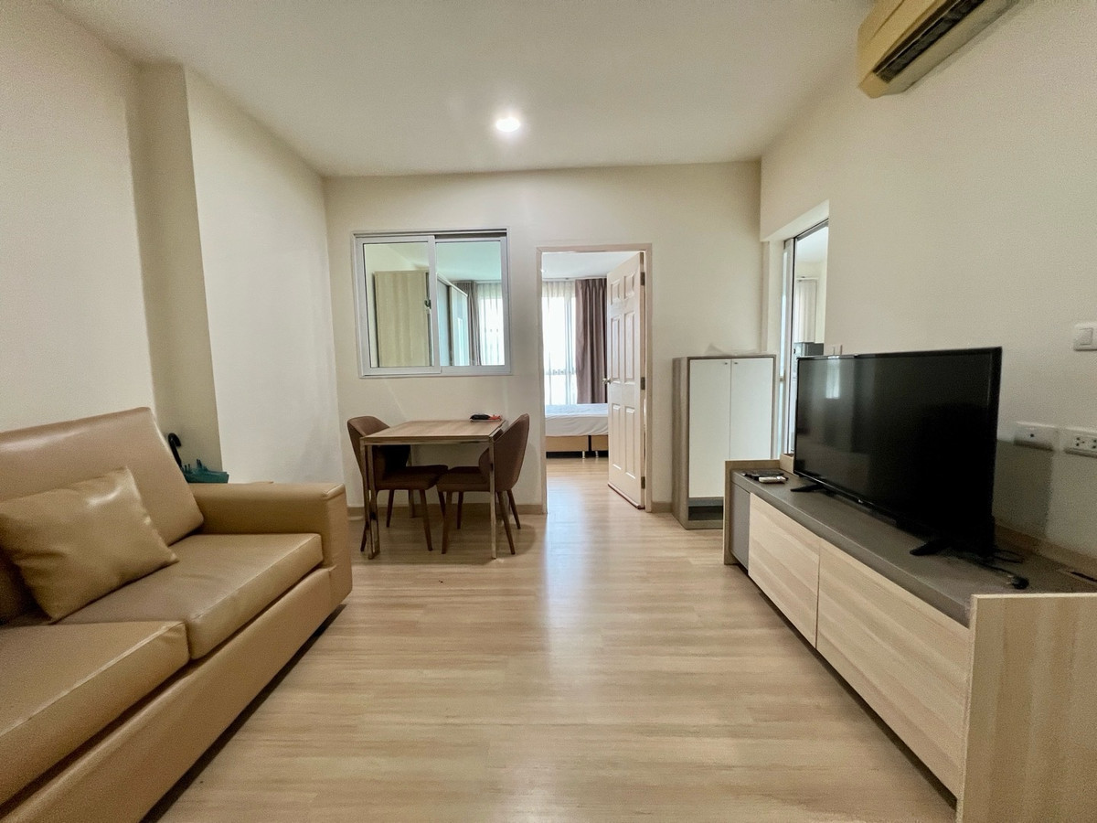 For RentCondoSathorn, Narathiwat : ( UL2406213 )  Tel/Line 096-2479369 ✨FOR RENT LIFE @SATHORN SOI 10 1 bedroom , 1 bathroom , Nice room , Ready to move in 💥💥