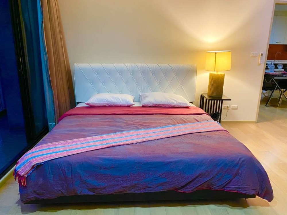 For RentCondoSukhumvit, Asoke, Thonglor : Last chance, a lot of discounts, big, beautiful room, panoramic view, curved Chao Phraya River, Luxury Condo for Rent (Noble Reveal 150 M fromBTS Ekamai)