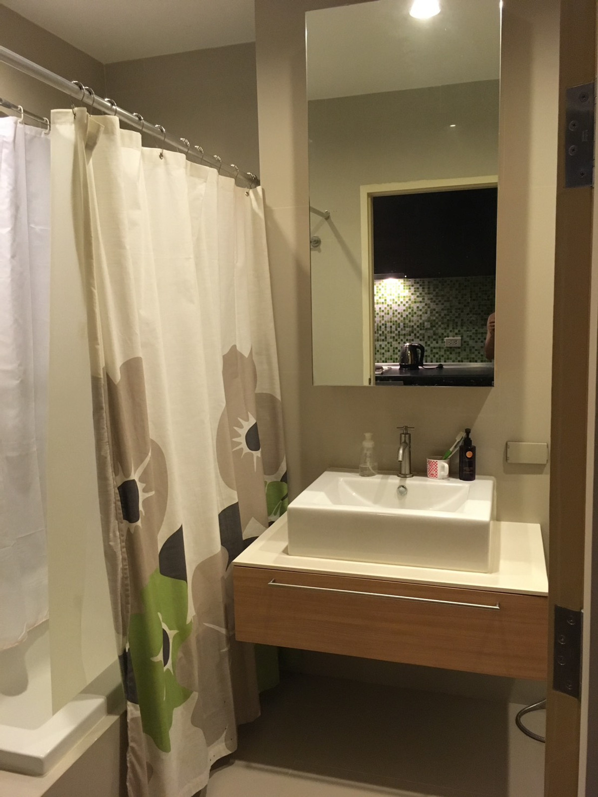 ขายคอนโดลาดพร้าว เซ็นทรัลลาดพร้าว : The Issara Ladprao / Studio (FOR SALE), ดิ อิสสระ ลาดพร้าว / ห้องสตูดิโอ (ขาย) PINP092