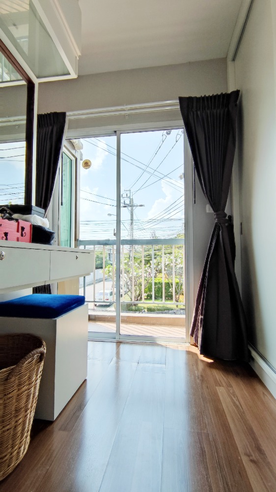 For SaleTownhomeRama5, Ratchapruek, Bangkruai : Townhome for sale, 2 floors, Villette Light, Rattanathibet, 135 sq m. 22 sq wa, new condition, air conditioner, next to the main road, near MRT Bang Phlu