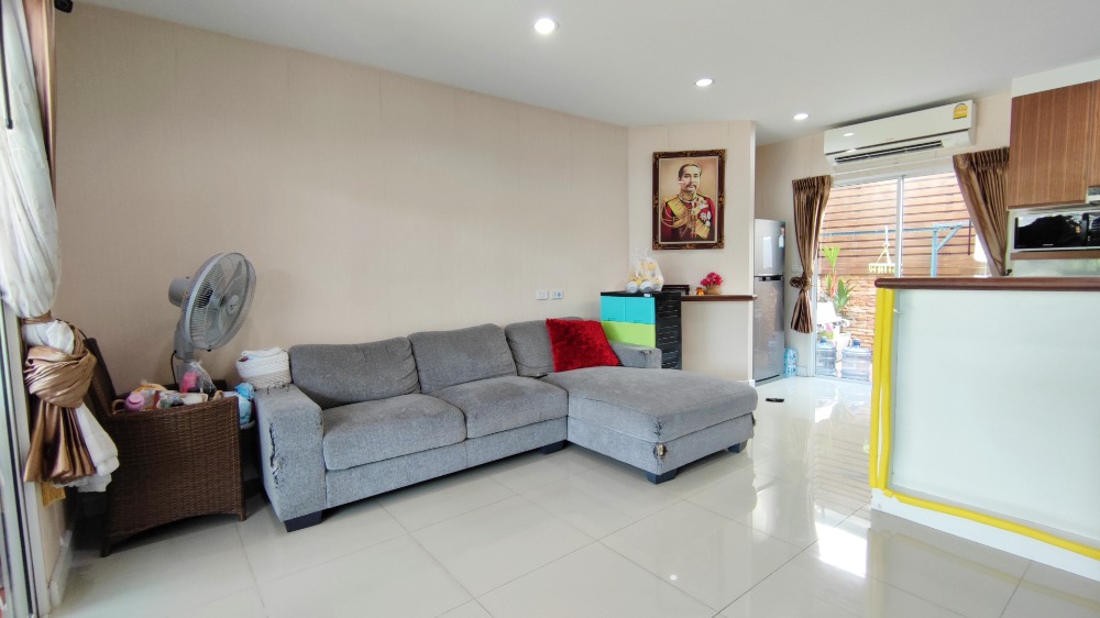 For SaleTownhomeRama5, Ratchapruek, Bangkruai : Townhome for sale, 2 floors, Villette Light, Rattanathibet, 135 sq m. 22 sq wa, new condition, air conditioner, next to the main road, near MRT Bang Phlu