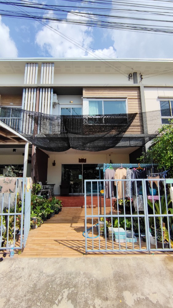 For SaleTownhomeRama5, Ratchapruek, Bangkruai : Townhome for sale, 2 floors, Villette Light, Rattanathibet, 135 sq m. 22 sq wa, new condition, air conditioner, next to the main road, near MRT Bang Phlu