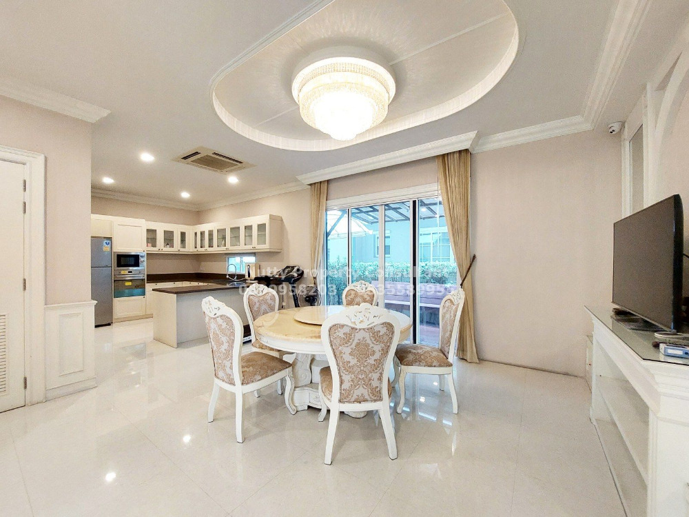 For SaleHouseBangna, Bearing, Lasalle : Exclusive community Superior detached house with different styles Narasiri Bangna km.10