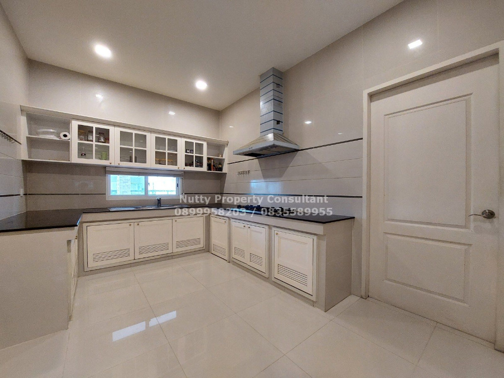 For SaleHouseBangna, Bearing, Lasalle : Exclusive community Superior detached house with different styles Narasiri Bangna km.10