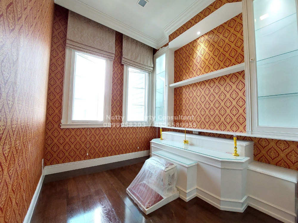 For SaleHouseBangna, Bearing, Lasalle : Exclusive community Superior detached house with different styles Narasiri Bangna km.10