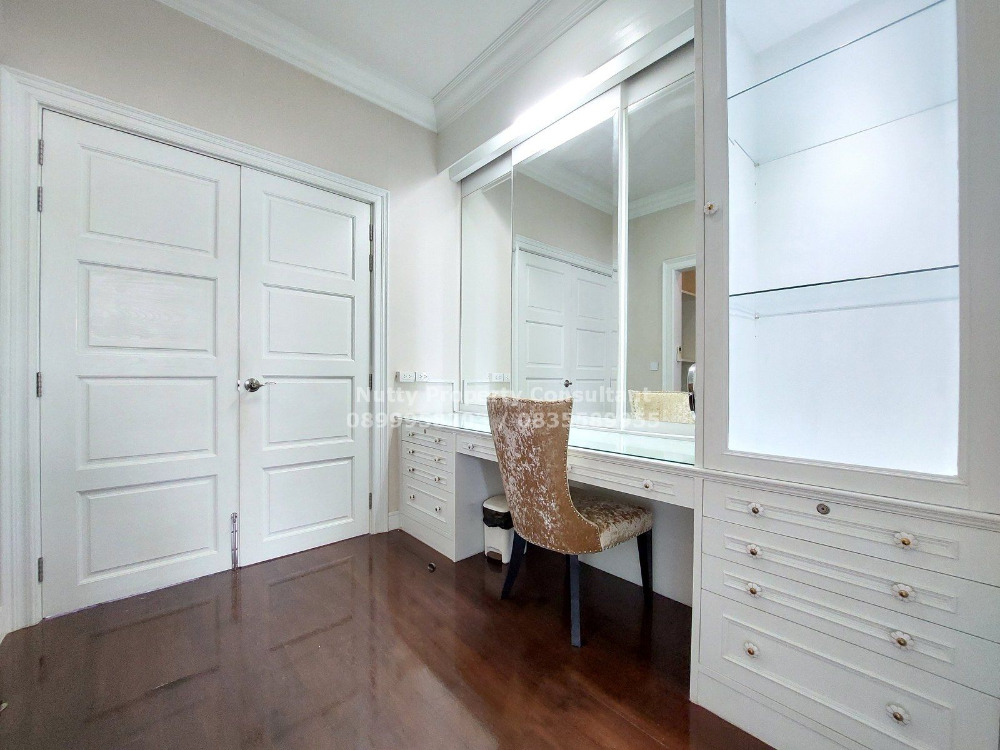 For SaleHouseBangna, Bearing, Lasalle : Exclusive community Superior detached house with different styles Narasiri Bangna km.10