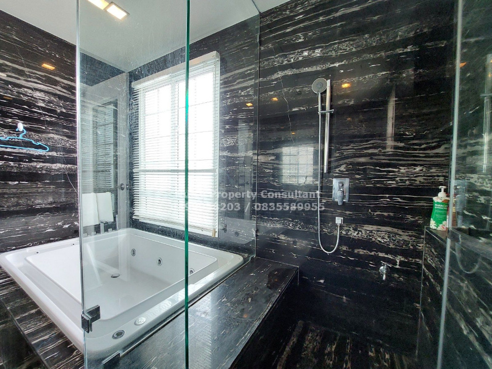 For SaleHouseBangna, Bearing, Lasalle : Exclusive community Superior detached house with different styles Narasiri Bangna km.10