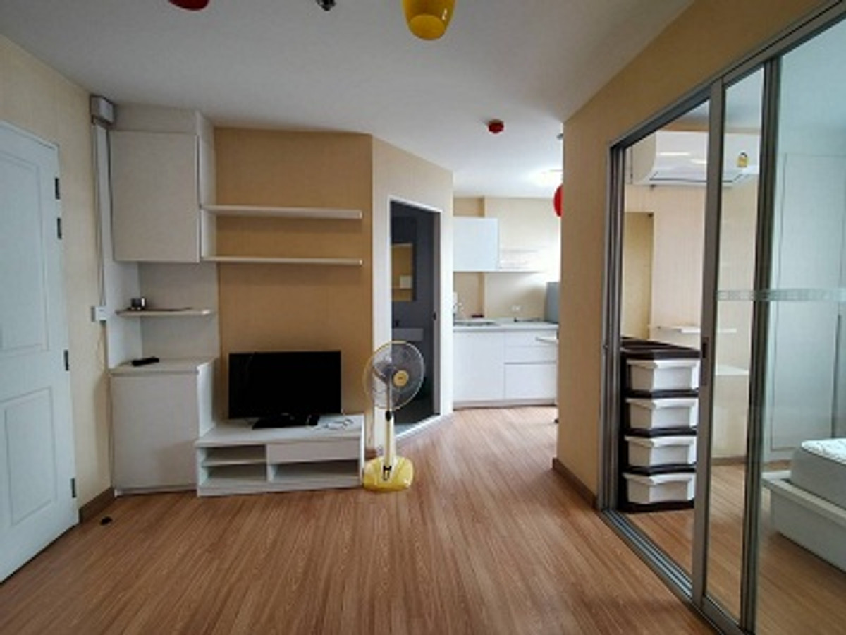 For RentCondoPinklao, Charansanitwong : 💥💥 For rent !! The Trust Residence Pinklao 1Bed Condo 1BED 28 sq.m. Floor 16 Ferr+some electrical appliances Interested, please contact Line: @atfirm💥💥