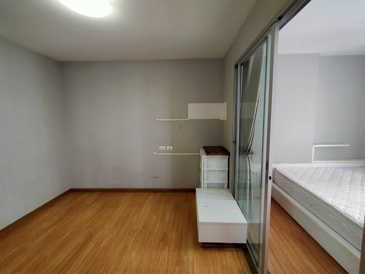 ให้เช่าคอนโดปิ่นเกล้า จรัญสนิทวงศ์ : 💖💖ให้เช่า!! คอนโด The Trust Residence Pinklao 1Bed 29 ตร.ม.ชั้น 24 เฟอร์บางส่วน+เครื่องใช้ไฟฟ้าบางส่วน / สนใจสอบถามได้นะคะ Line ID : atfirm2010 💖💖