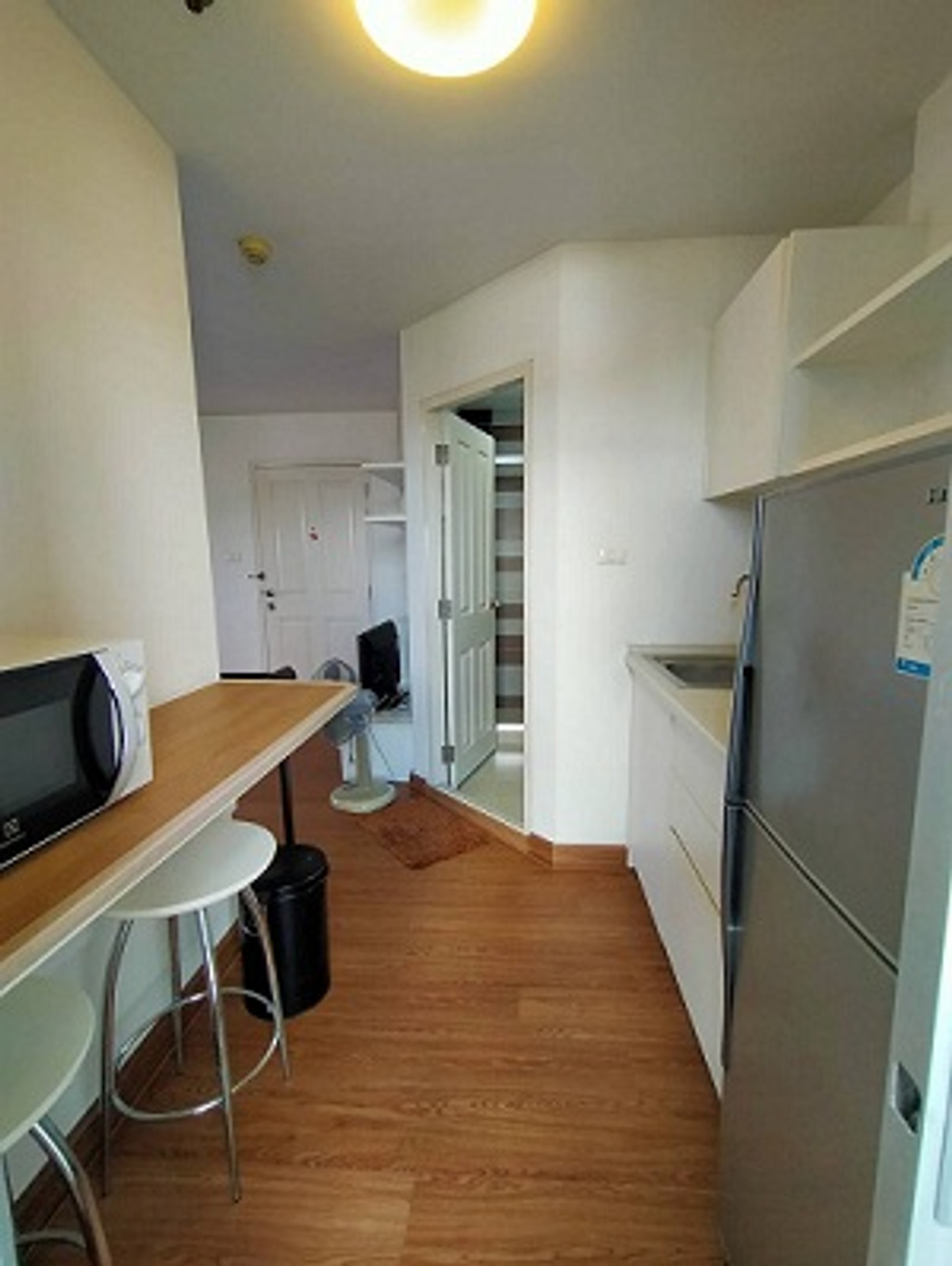 ให้เช่าคอนโดปิ่นเกล้า จรัญสนิทวงศ์ : 💖💖ให้เช่า!! คอนโด The Trust Residence Pinklao/ 1 ห้องนอน ขนาด 29  ตรม ราคา 8,500 บาท / สนใจสอบถามได้นะคะ Line ID : atfirm2010 💖💖