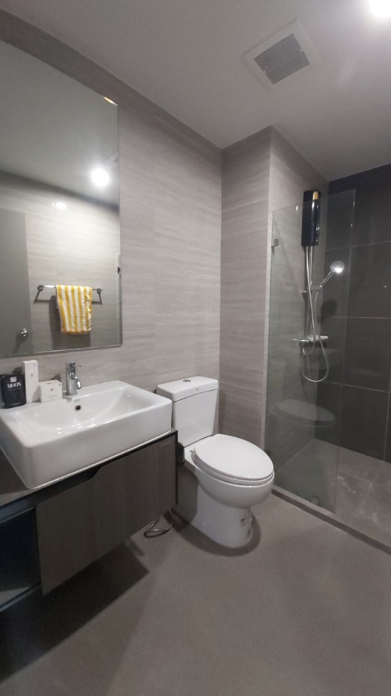 ให้เช่าคอนโดปิ่นเกล้า จรัญสนิทวงศ์ : ห้องบิ๊วใหม่สวย เหมาะกับผู้หญิงที่นำเทรนด์ (พร้อมเข้าอยู่ 26 พ.ค. 69)