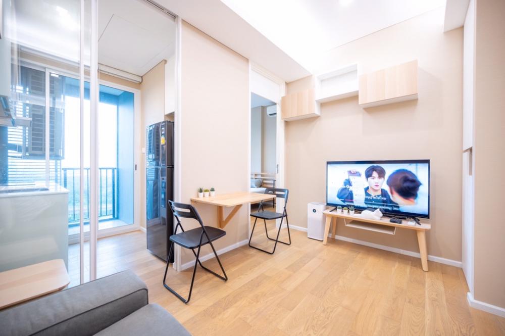 For RentCondoLadprao, Central Ladprao : [Owner Post] Condo for rent, The Saint, Ladprao intersection, 1 bed, 30 sqm, high floor, Chatuchak park view, near BTS / MRT.