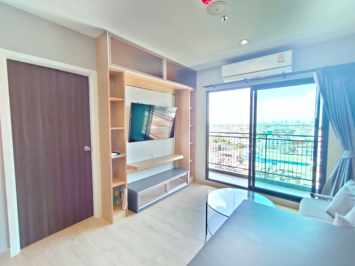 ให้เช่าคอนโดปิ่นเกล้า จรัญสนิทวงศ์ : YR364 อยู่ห้องไหนก็มีทีวีตามไป ไปศิริราชง่าย ซักผ้าและอบได้ในเครื่องเดียว