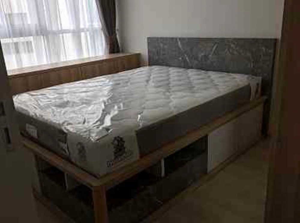 For SaleCondoRatchadapisek, Huaikwang, Suttisan : Condo for sale, Noble Revolve Ratchada 2 (Noble Revolve), 1 bed, pool view ** MRT Cultural Center