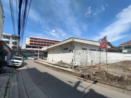 ขายที่ดินนนทบุรี บางใหญ่ บางบัวทอง : ขาย ที่ดิน พื้นที่ด้านหน้าติดถนนสามัคคี ขายที่ดิน พร้อม ร้าน 7-11 ซอยสามัคคี47 1 ไร่ 30.9 ตร.วา ทำเลหัวมุม ปากซอยสามัคคี 47