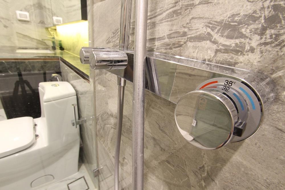 For RentCondoSukhumvit, Asoke, Thonglor : 🔥For urgent rent🔥Laviq Sukhumvit 57, spacious room, beautifully decorated, fully furnished, near BTS Thonglor ❗