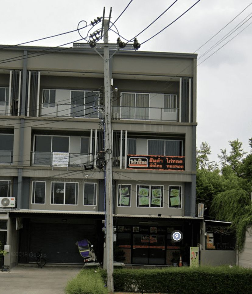 ขายทาวน์โฮมพัฒนาการ ศรีนครินทร์ : ขาย ทาวน์โฮม 3 ชั้นครึ่ง ห้องมุม 31.4 ตร.ว. ห้องใหญ่ที่สุดของโครงการ ทำเลดีเยี่ยม ติดถนนหลักของ พฤกษา อเวนิว ราคาพิเศษ