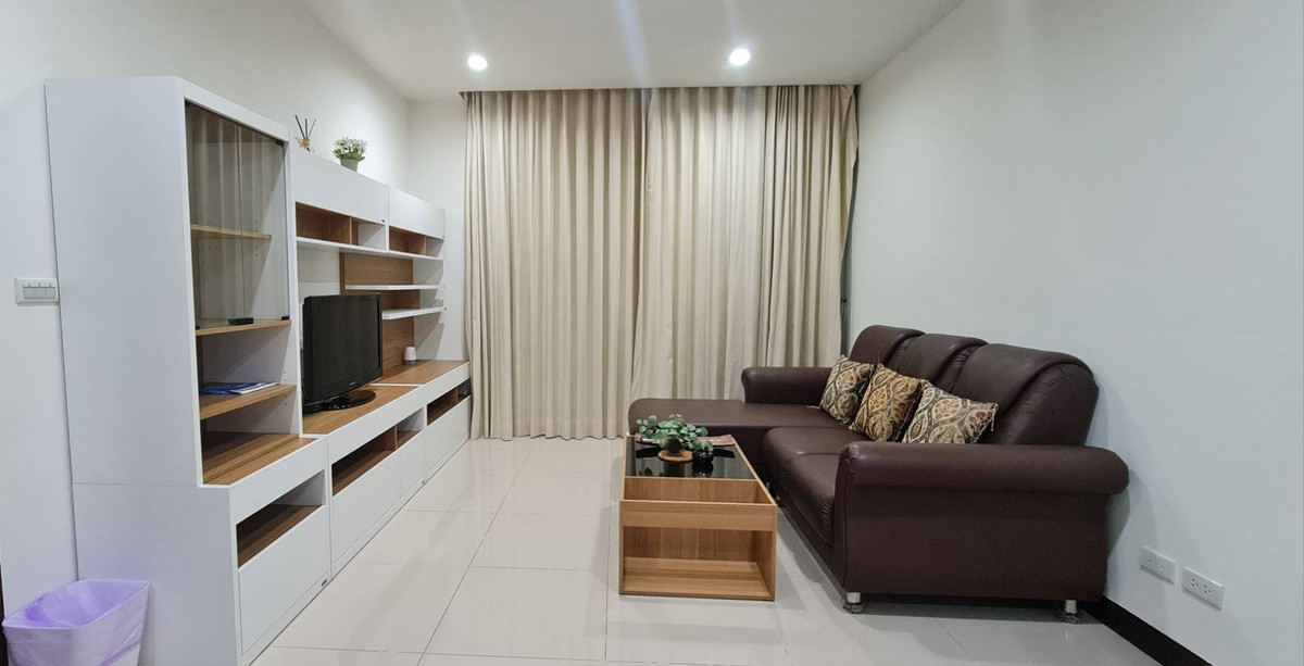For RentCondoNana, North Nana,Sukhumvit13, Soi Nana : Condo for rent Prime 11 Sukhumvit 11 47 sq m. 1 bedroom furnished ready to move in