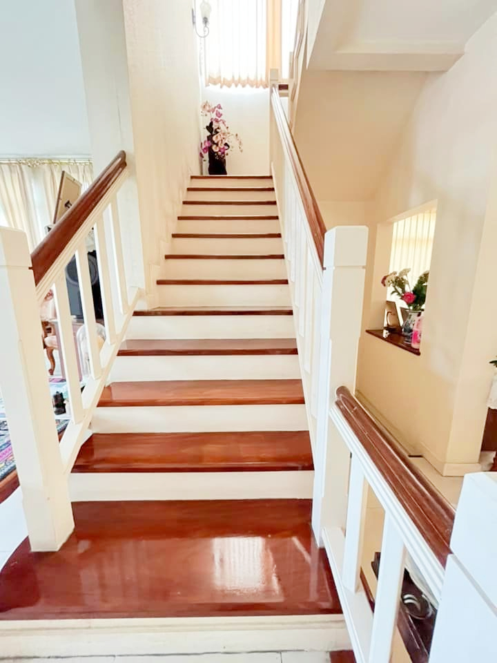 ขายบ้านลาดกระบัง สุวรรณภูมิ : House for sale, Ladawan Sukhumvit 103 (Udom Suk), Chaloem Phrakiat Rama 9 Road, 300 sq m., size 82 sq m, elegant, good condition, ready to move in.