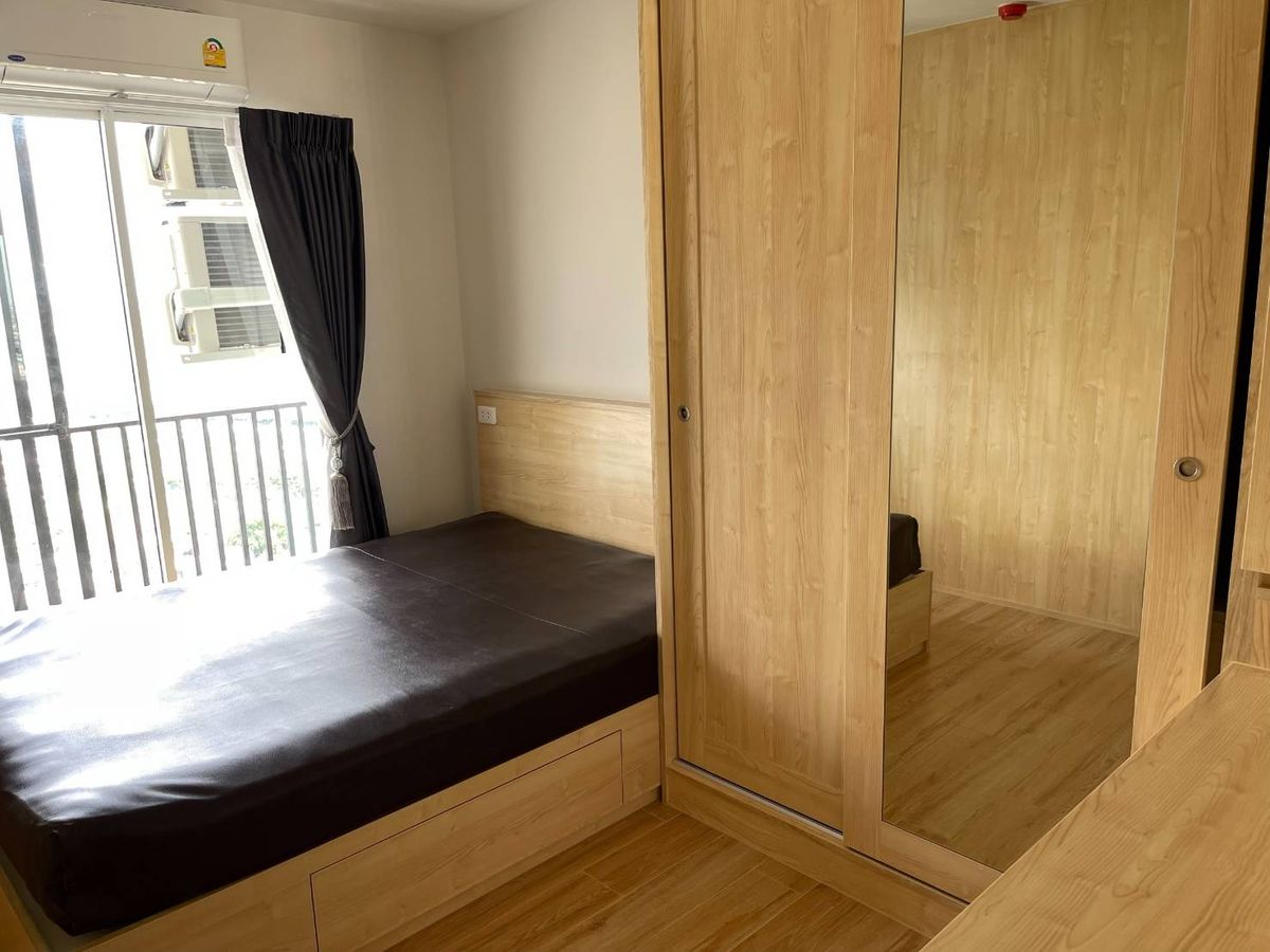 For RentCondoBang Sue, Wong Sawang, Tao Pun : Condo for rent, Regent Home, Bang Son, Phase 28, 2 bedrooms, 56 sq m, price 15,000 baht.