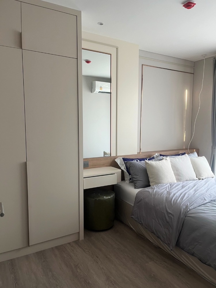 For SaleCondoKasetsart, Ratchayothin : For sale, Lumpini Park Condo, Phahonyothin 32, near Kasetsart University, on the main road, in the heart of Ratchayothin, ready to move in, complete common area, 1 bedroom, size 28 sq m. Reserve today for free! Air conditioner Free! Transfer fee IOT Conve