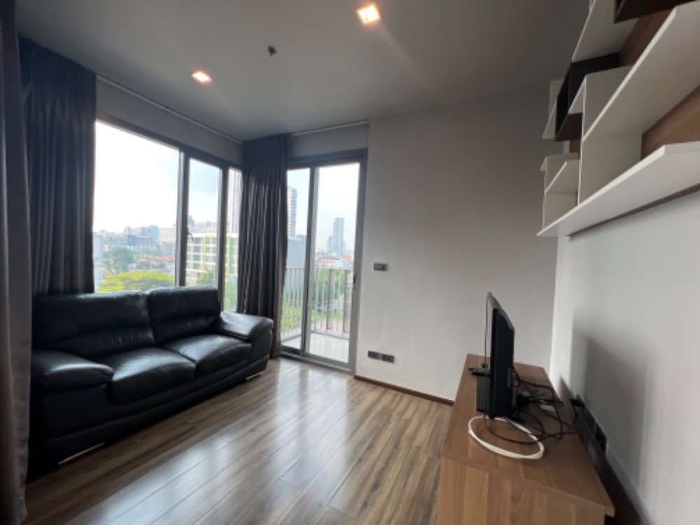 ให้เช่าคอนโดสุขุมวิท อโศก ทองหล่อ : for rent Ceil ekkamai 1 bed 47sqm super deal!!