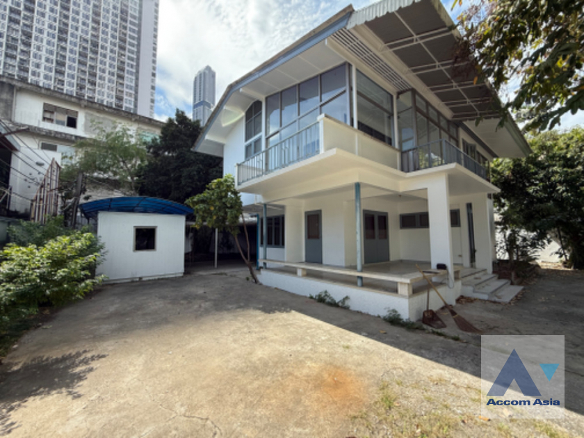 ให้เช่าบ้านสุขุมวิท อโศก ทองหล่อ : 🔼AccomA🔽 Home Office 3 Beds House for Rent in Sukhumvit,  BTS Ekkamai