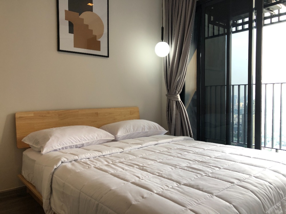 For RentCondoLadprao, Central Ladprao : Condo for rent, new box, Life Ladprao Valley 1 bedroom, high floor, beautiful view for only 19,999/month.