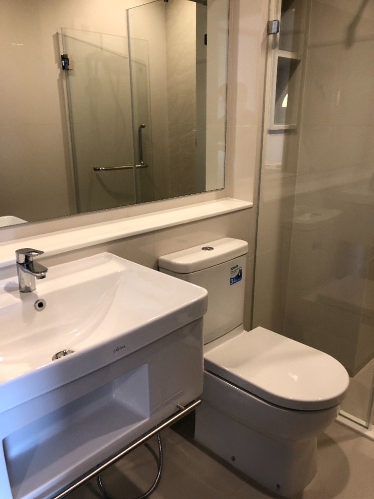 For RentCondoLadprao, Central Ladprao : Condo for rent, new box, Life Ladprao Valley 1 bedroom, high floor, beautiful view for only 19,999/month.