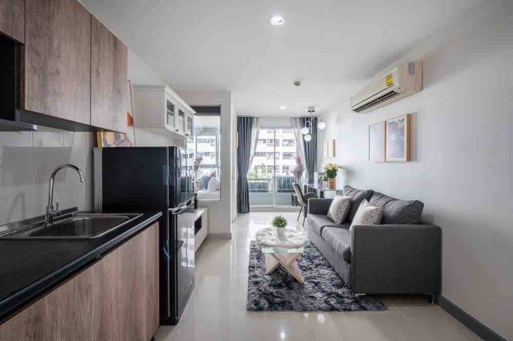 ให้เช่าคอนโดสุขุมวิท อโศก ทองหล่อ : for rent The clover thonglor 1 bed nice room !!
