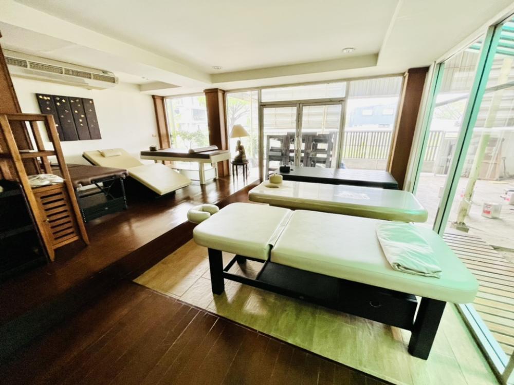 For SaleFactoryMin Buri, Romklao : Selling luxury furniture factory with business Why did you miss the order? Selling because wanting to retire. no take over