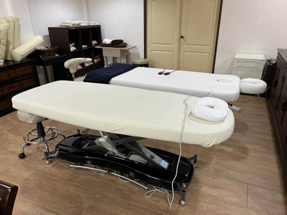 For SaleFactoryMin Buri, Romklao : Selling luxury furniture factory with business Why did you miss the order? Selling because wanting to retire. no take over